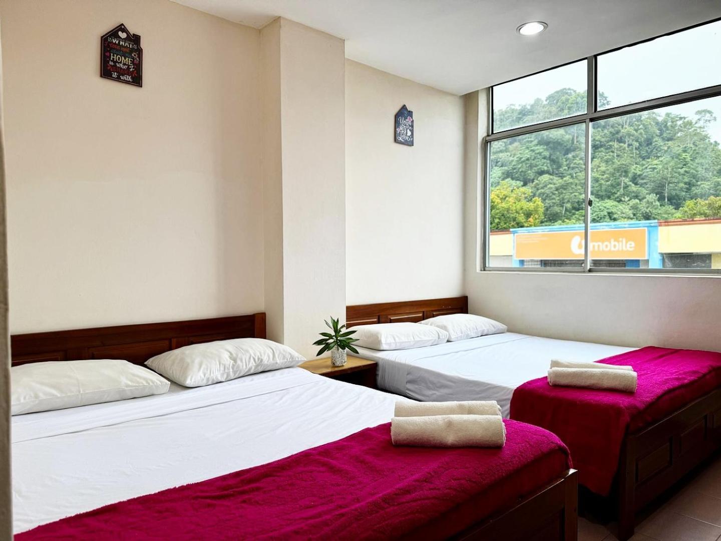 Town Inn Hotel - Rainforest Jerantut Eksteriør billede